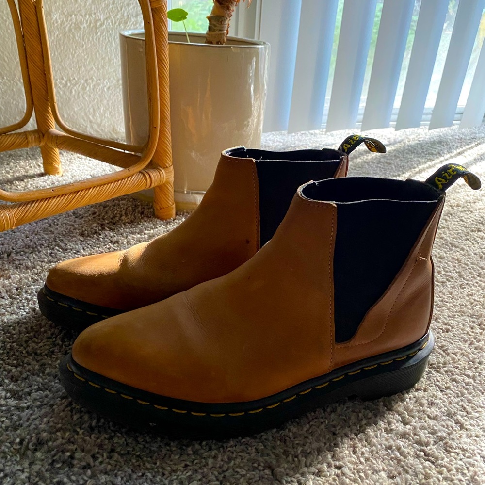 Dr. Martens Bianca Chelsea Boots